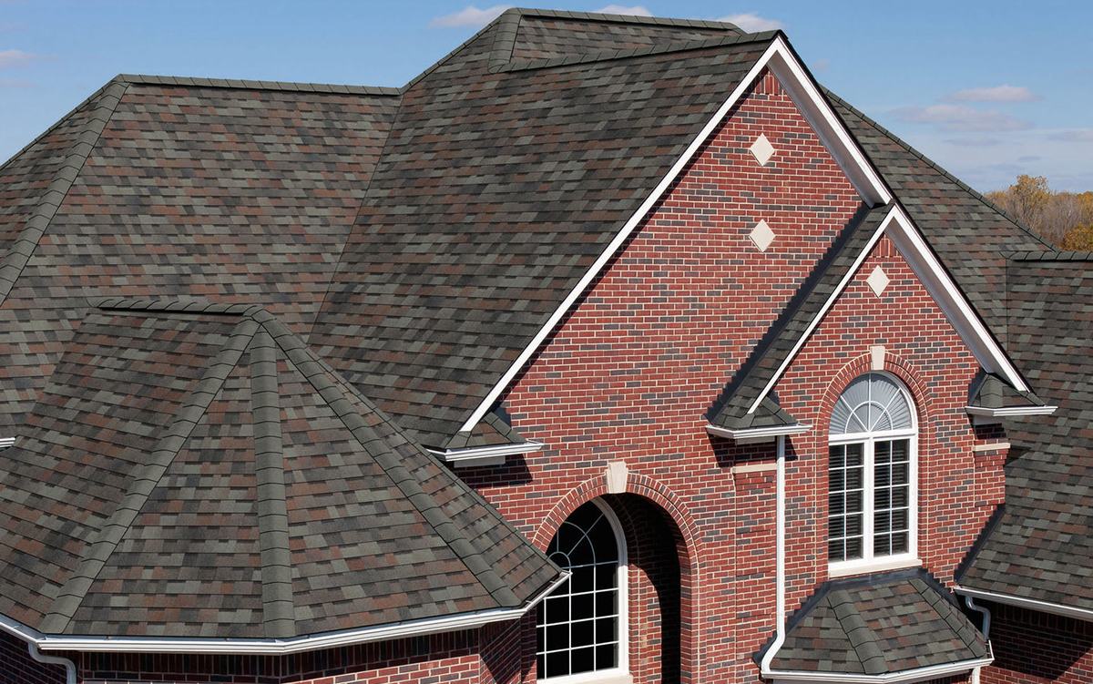 Shingle roof on a brick home